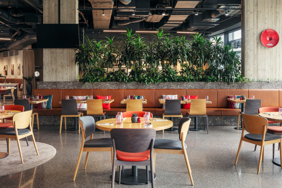 BACKSTAGE RESTAURANT
